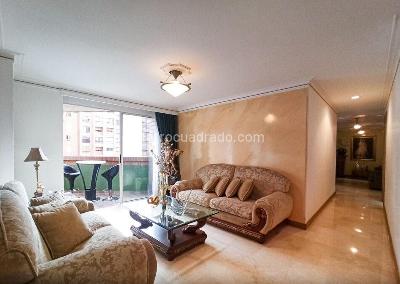 Apartamento en venta en Laureles, Medellín · foto 2 de 16