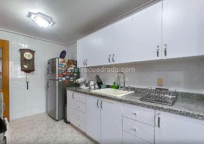 Apartamento en venta en Laureles, Medellín · foto 5 de 16