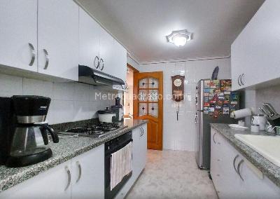 Apartamento en venta en Laureles, Medellín · foto 6 de 16