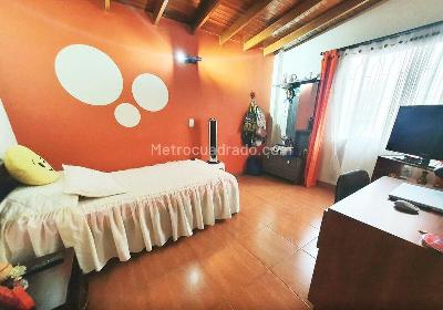 Casa de 5 alcobas en venta en Laureles, Medellín, 250 m² · foto 10 de 18