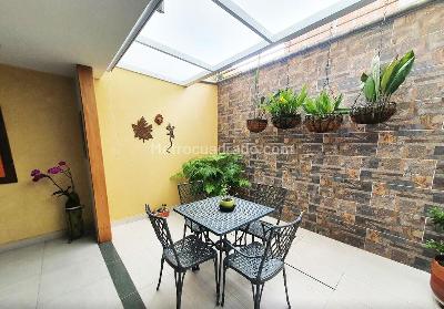 Casa de 5 alcobas en venta en Laureles, Medellín, 250 m² · foto 14 de 18