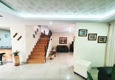 Casa de 5 alcobas en venta en Laureles, Medellín, 250 m² · foto 4 de 18
