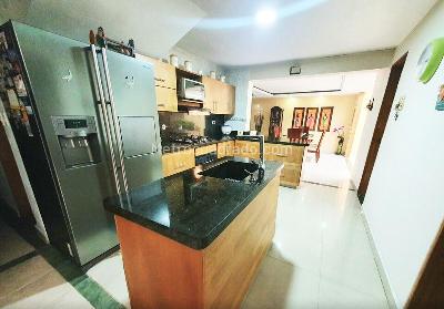 Casa de 5 alcobas en venta en Laureles, Medellín, 250 m² · foto 8 de 18