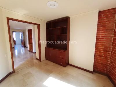 Apartamento de 3 alcobas en venta en Laureles, Medellín, 140 m² · foto 14 de 20