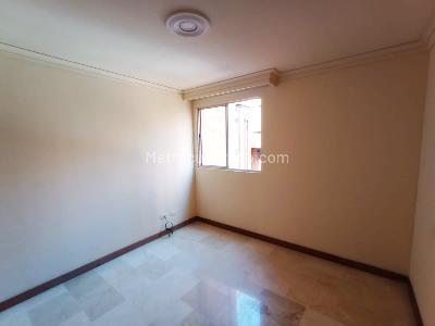 Apartamento de 3 alcobas en venta en Laureles, Medellín, 140 m² · foto 16 de 20