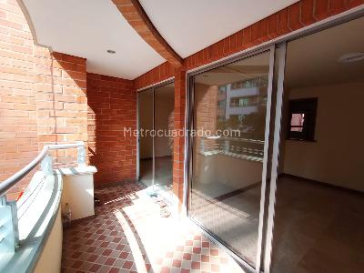 Apartamento de 3 alcobas en venta en Laureles, Medellín, 140 m² · foto 20 de 20