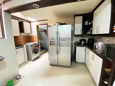 Casa de 3 alcobas en venta en Belen, Medellín, 180 m² · foto 4 de 13
