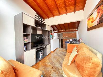 Casa de 3 alcobas en venta en Belen, Medellín, 180 m² · foto 5 de 13