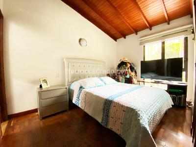 Casa de 3 alcobas en venta en Belen, Medellín, 180 m² · foto 6 de 13