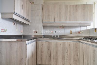 Apartamento de 3 alcobas en venta en Laureles, Medellín, 160 m² · foto 4 de 17