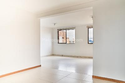 Apartamento de 3 alcobas en venta en Laureles, Medellín, 160 m² · foto 9 de 17