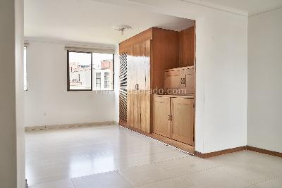 Apartamento de 3 alcobas en venta en Laureles, Medellín, 160 m² · foto 11 de 17