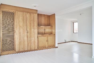 Apartamento de 3 alcobas en venta en Laureles, Medellín, 160 m² · foto 12 de 17