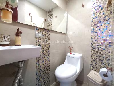 Apartamento de 4 alcobas en venta en Laureles, Medellín, 140 m² · foto 15 de 15