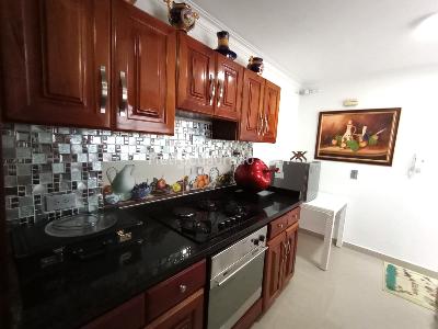 Apartamento de 4 alcobas en venta en Laureles, Medellín, 140 m² · foto 6 de 15