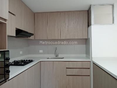 Apartamento en arriendo en Laureles, Medellín · foto 6 de 19