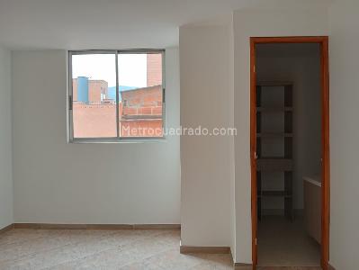 Apartamento en arriendo en Laureles, Medellín · foto 9 de 19