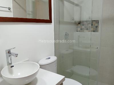 Apartamento en arriendo en Laureles, Medellín · foto 14 de 19