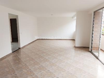 Apartamento en venta en Laureles, Medellín · foto 3 de 19