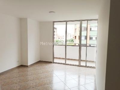 Apartamento en venta en Laureles, Medellín · foto 8 de 19