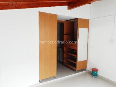 Casa de 3 alcobas en venta en Laureles, Medellín, 127 m² · foto 11 de 18