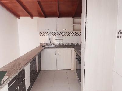 Casa de 3 alcobas en venta en Laureles, Medellín, 127 m² · foto 7 de 18