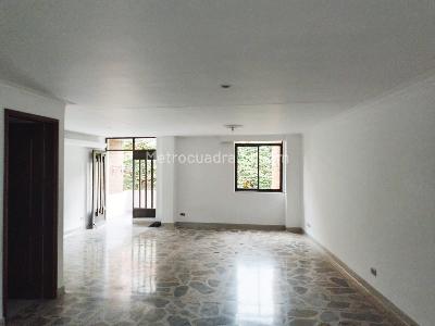 Apartamento en venta en Laureles, Medellín · foto 2 de 20