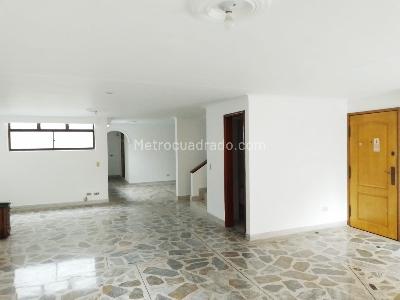 Apartamento en venta en Laureles, Medellín · foto 3 de 20