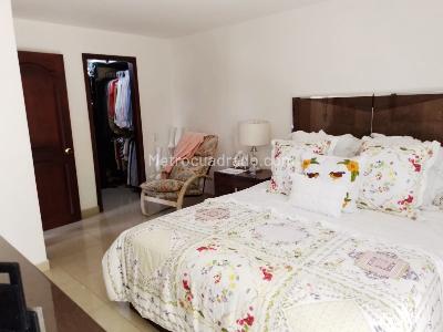 Apartamento en venta en Laureles, Medellín · foto 13 de 15