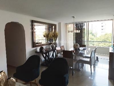 Apartamento en venta en Laureles, Medellín · foto 2 de 15