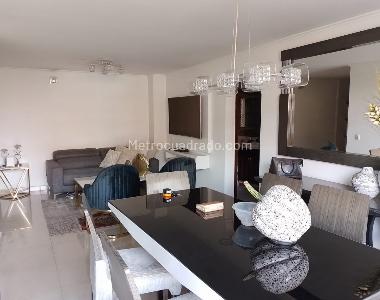 Apartamento en venta en Laureles, Medellín · foto 3 de 15