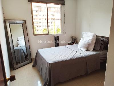 Apartamento en venta en Laureles, Medellín · foto 8 de 15