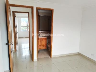 Apartamento en venta en Laureles, Medellín · foto 10 de 19