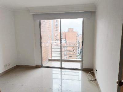 Apartamento en venta en Laureles, Medellín · foto 13 de 19