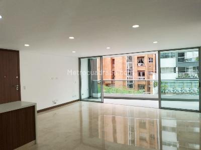 Apartamento en venta en Laureles, Medellín · foto 2 de 19