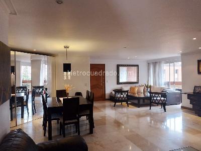 Apartamento en venta en Laureles, Medellín · foto 2 de 19