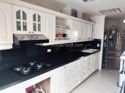 Apartamento en venta en Laureles, Medellín · foto 6 de 19