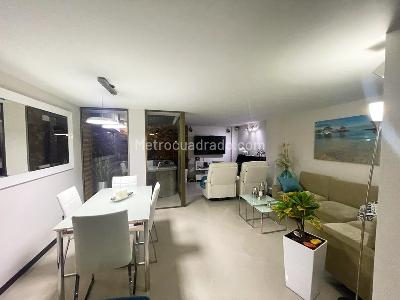Casa de 3 alcobas en venta en Belen, Medellín, 170 m² · foto 2 de 13