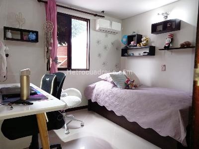 Casa de 3 alcobas en venta en Belen, Medellín, 170 m² · foto 9 de 13