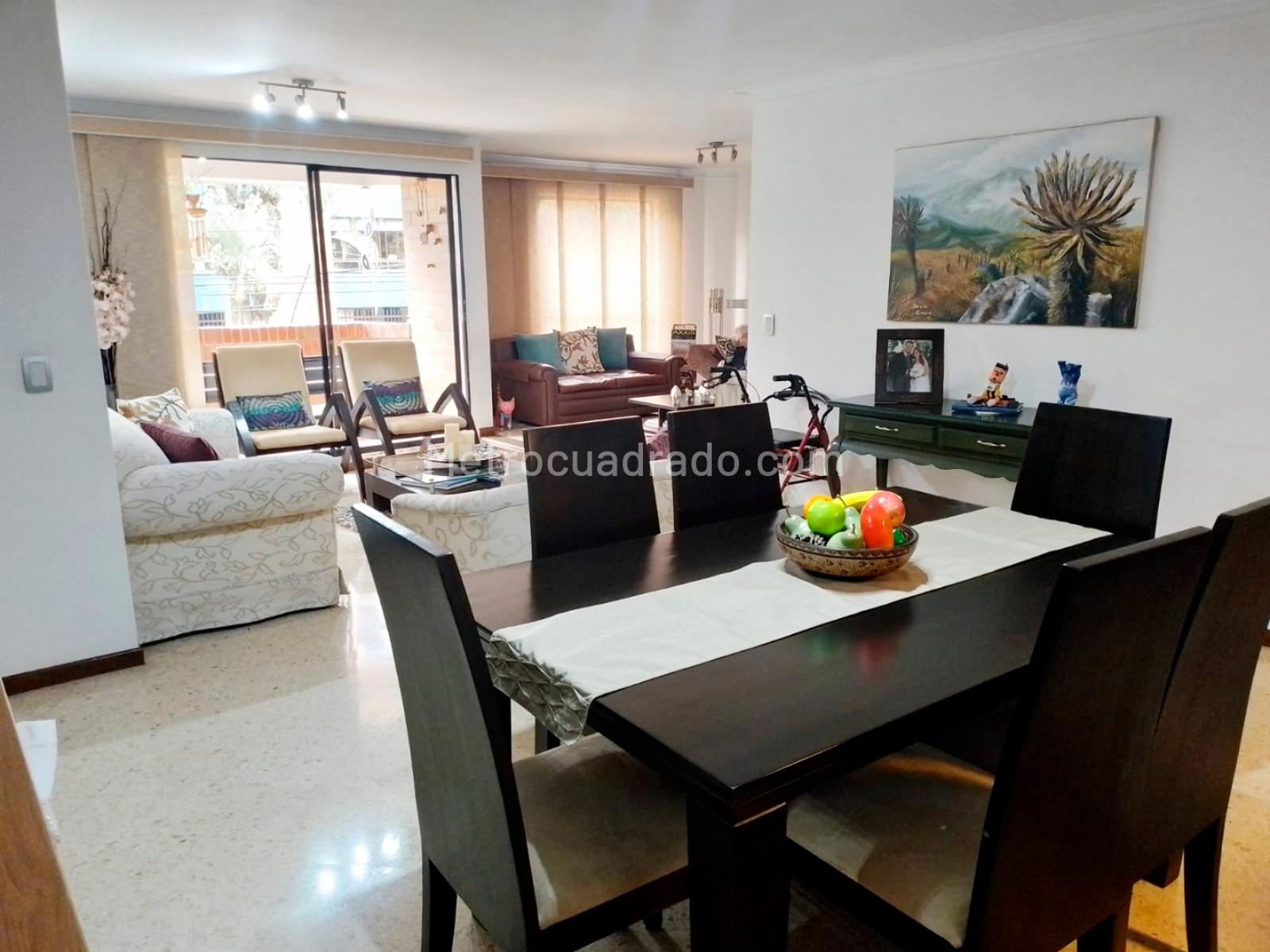 Apartamento de 4 habitaciones en venta en Laureles, Medellín — imagen 1 de 20