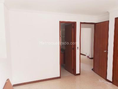 Apartamento de 3 alcobas en venta en Laureles, Medellín, 154 m² · foto 12 de 16