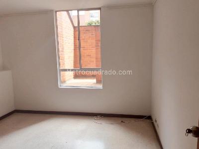 Apartamento de 3 alcobas en venta en Laureles, Medellín, 154 m² · foto 7 de 16