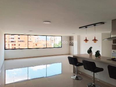 Apartamento en venta en Laureles, Medellín · foto 2 de 18