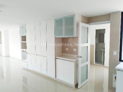 Apartamento en venta en Laureles, Medellín · foto 6 de 18