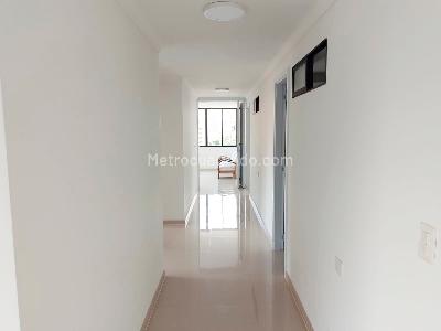Apartamento en venta en Laureles, Medellín · foto 7 de 18