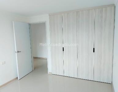 Apartamento en venta en Laureles, Medellín · foto 9 de 18