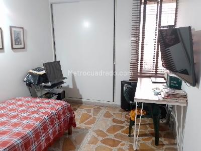Apartamento de 3 alcobas en venta en Laureles, Medellín, 120 m² · foto 14 de 19