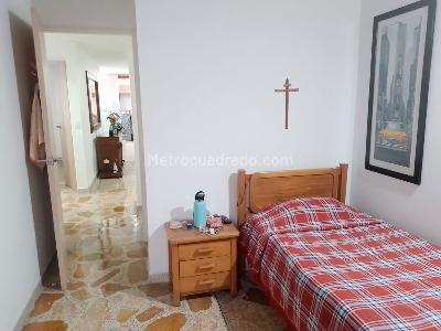 Apartamento de 3 alcobas en venta en Laureles, Medellín, 120 m² · foto 15 de 19
