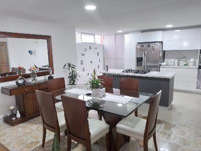 Apartamento de 3 alcobas en venta en Laureles, Medellín, 120 m² · foto 5 de 19