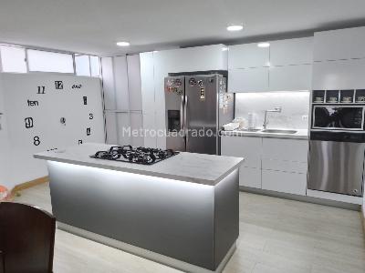 Apartamento de 3 alcobas en venta en Laureles, Medellín, 120 m² · foto 6 de 19